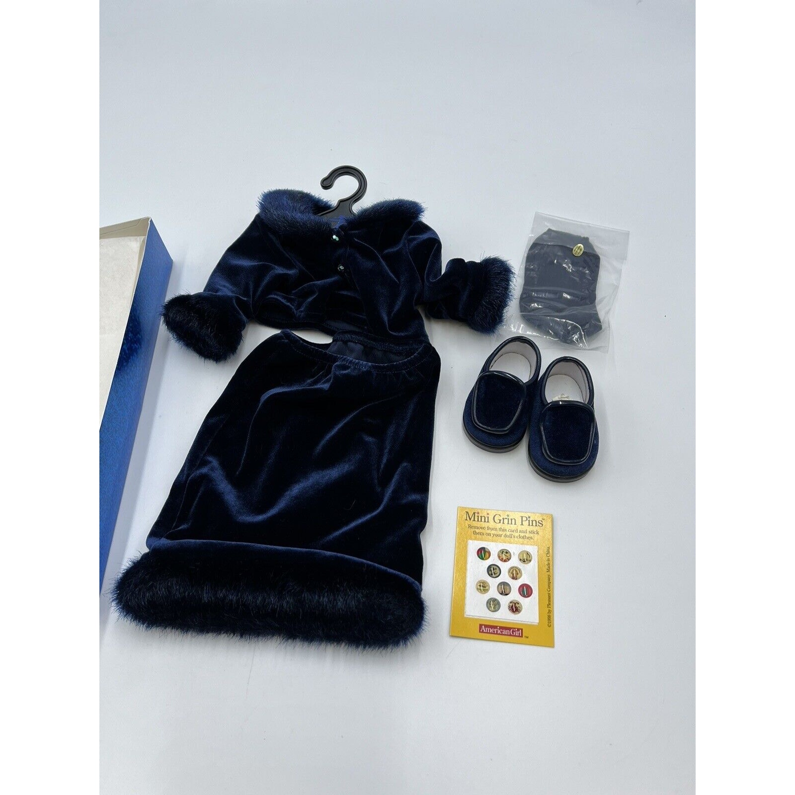 AMERICAN GIRLS American Girl of Today Twilight Outfit Twilight Accessories 2000