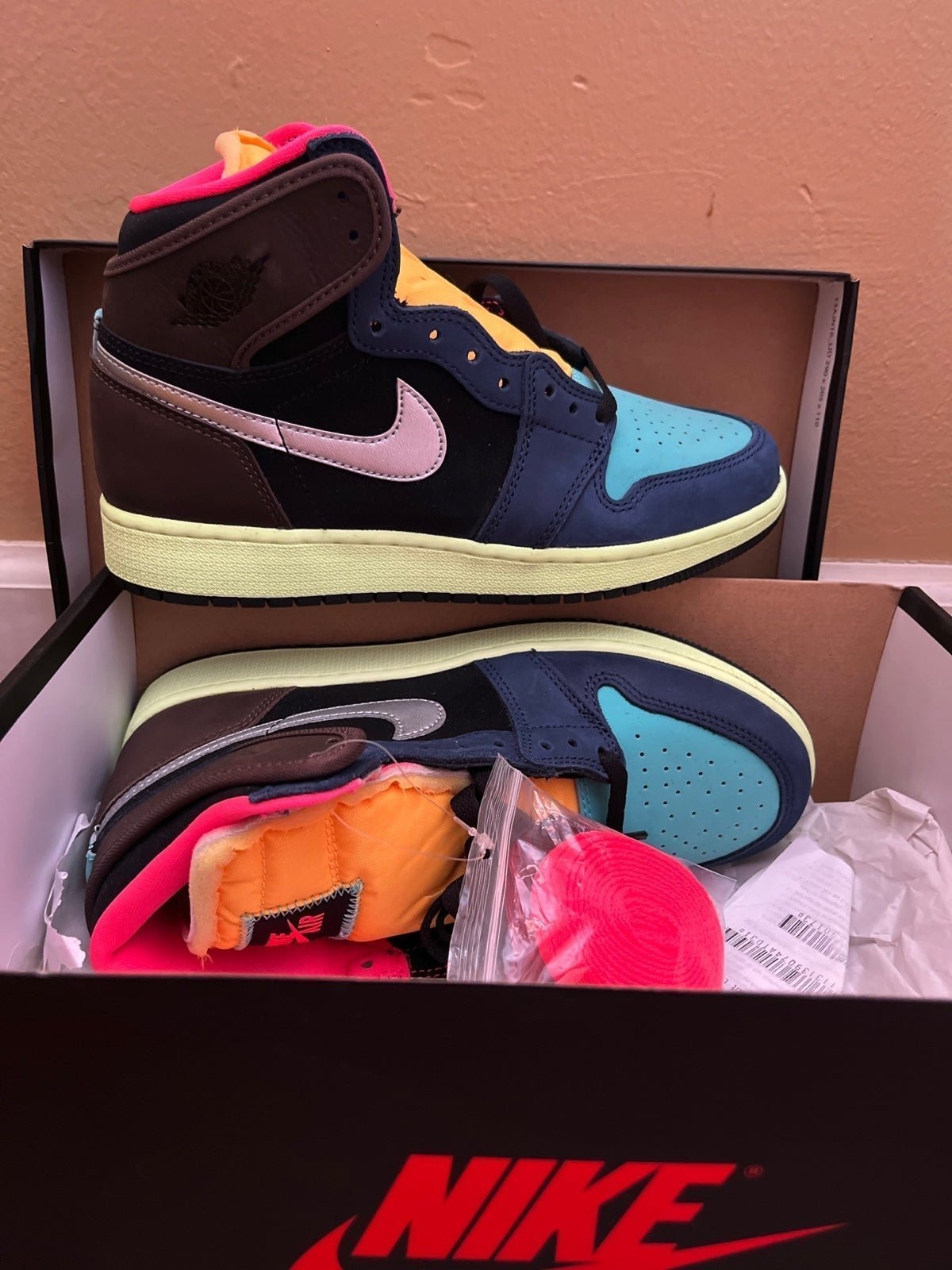 Nike Air Jordan 1 Retro High OG Shoes