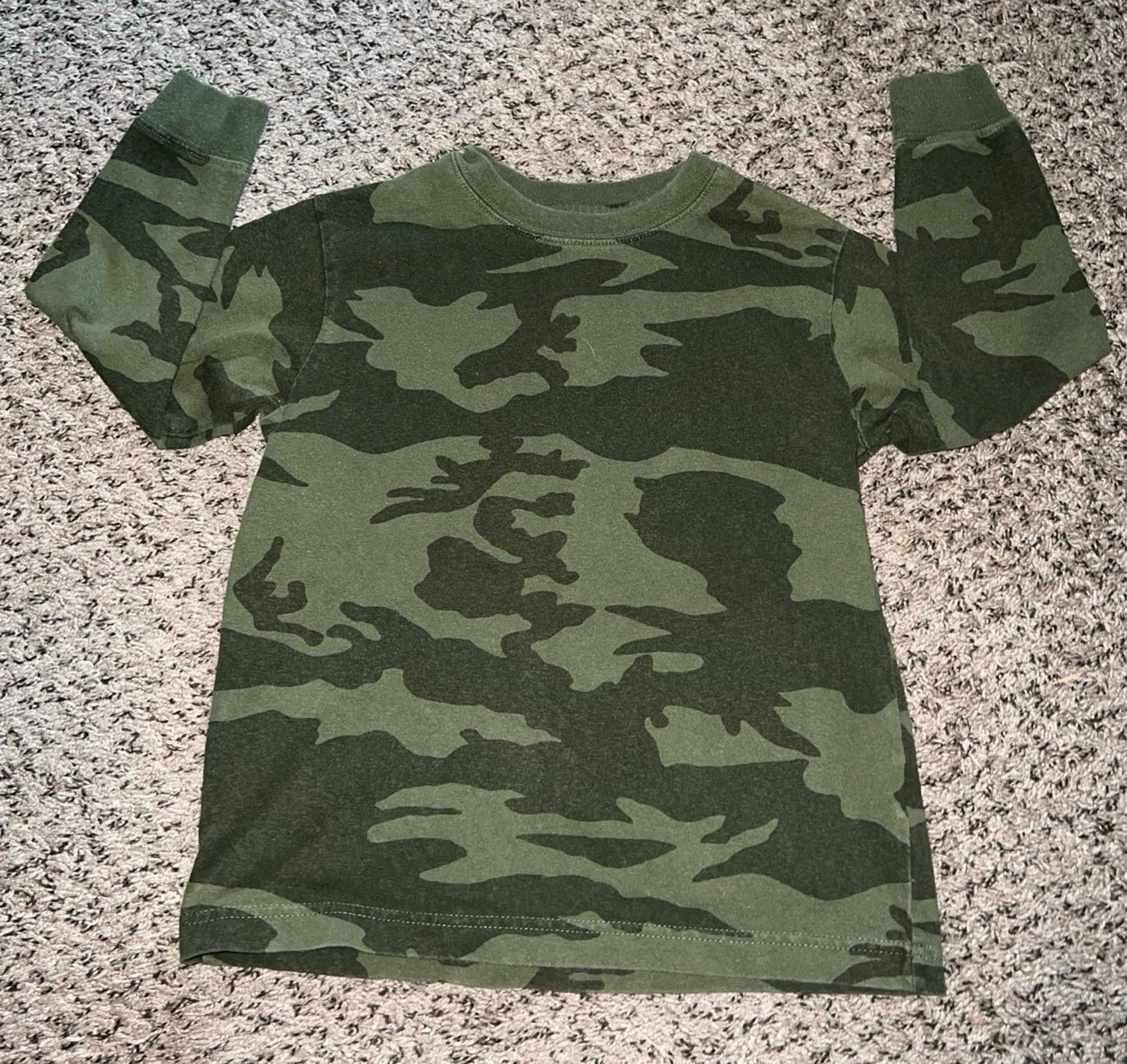 basic editions boys camo long sleeve shirt size 6/7