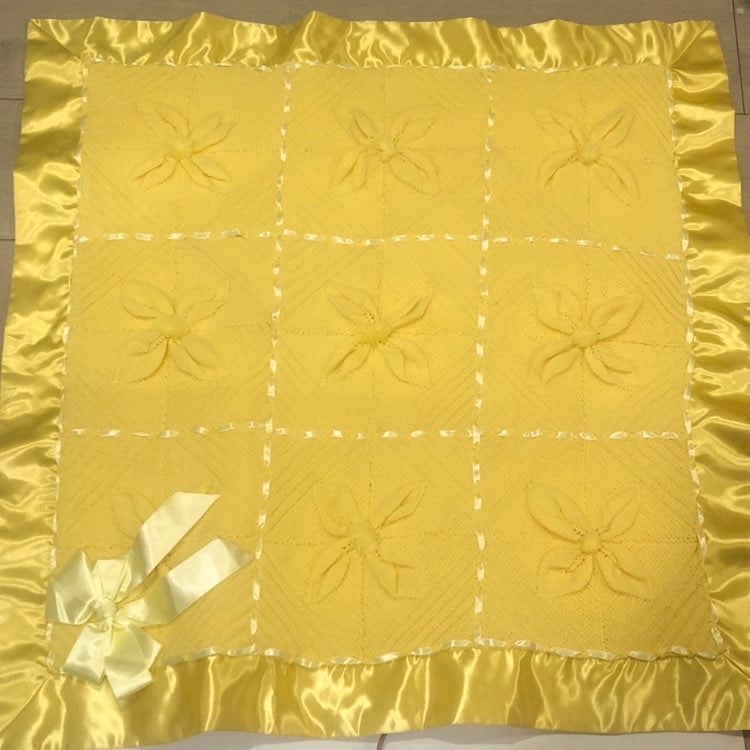 Vintage Crotchet Silky Baby Quilt Blanket Nursery Comforter