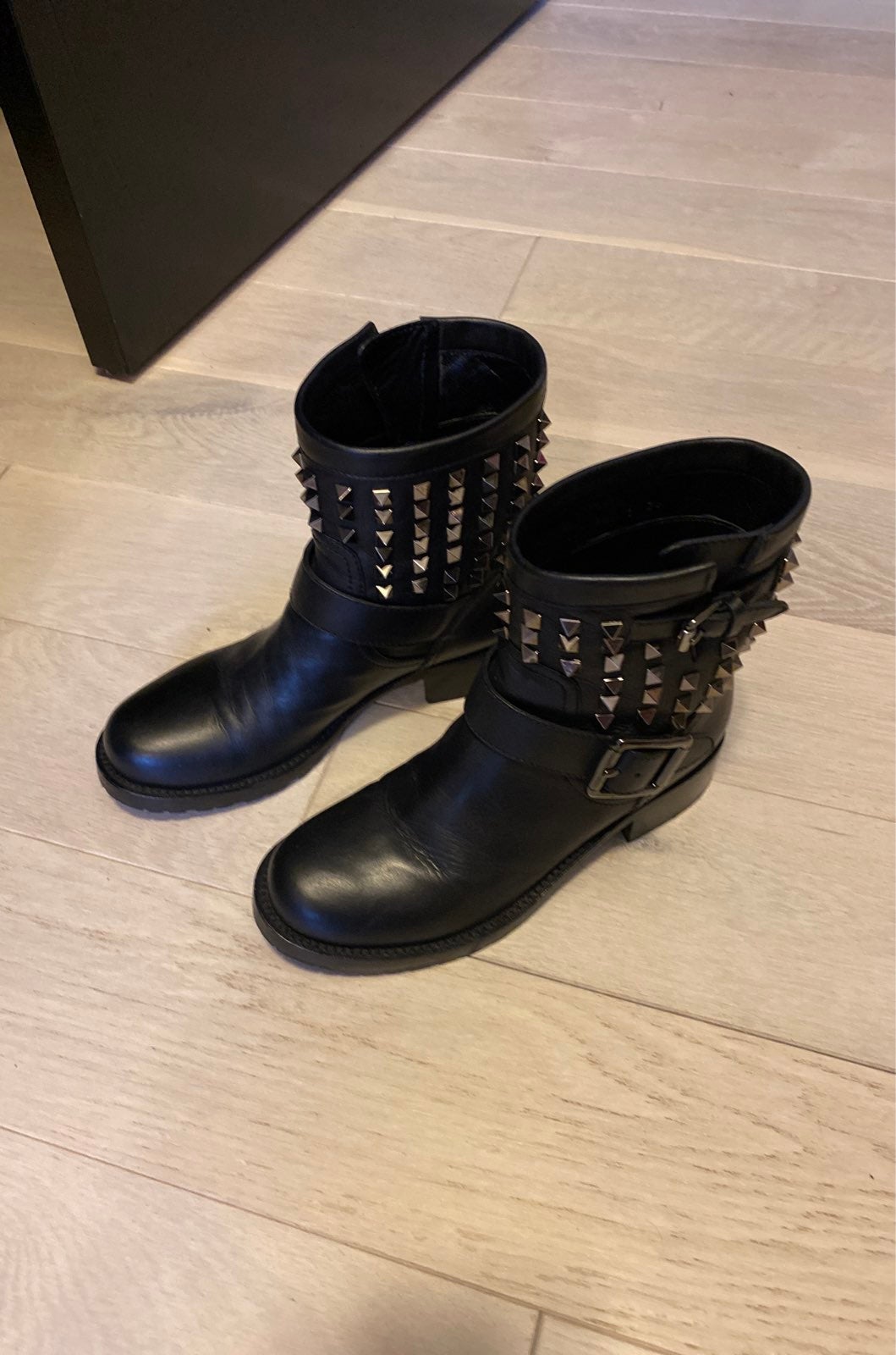 Valentino Garavani Rockstud Moto size 36
