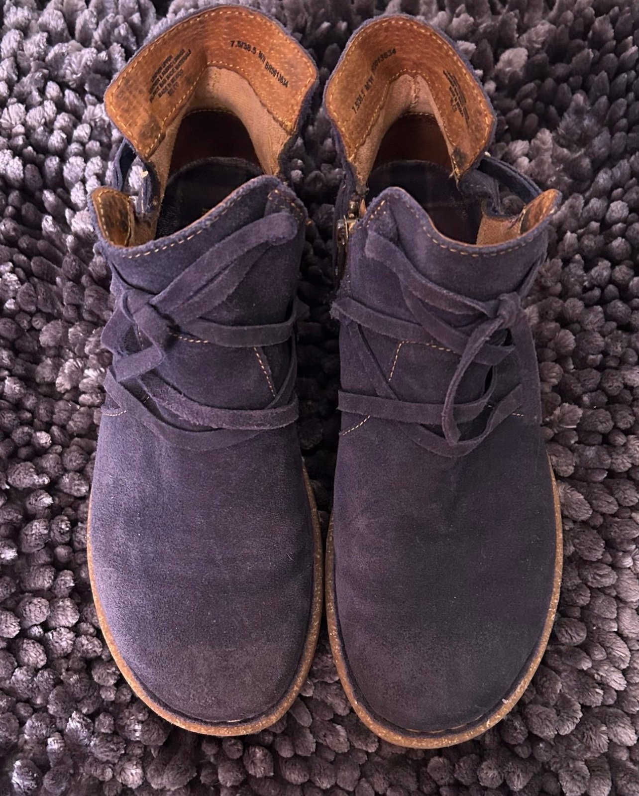 BORN Distressed Tarklin Suede Leather Navy Boots Size 7.5