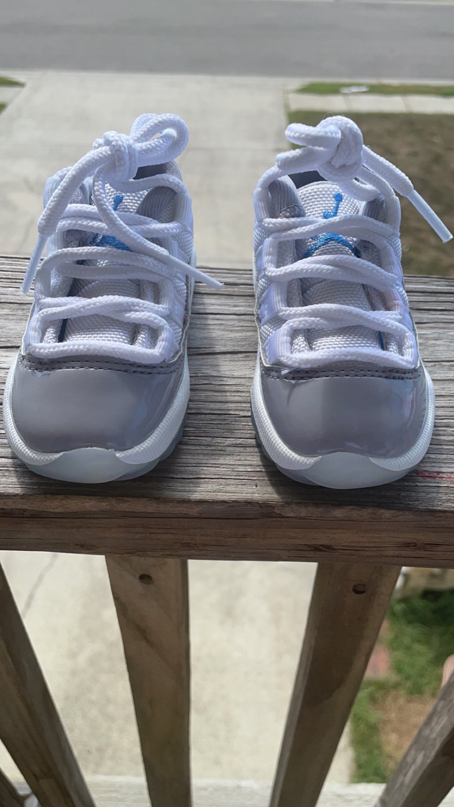 Jordan 11 retro low