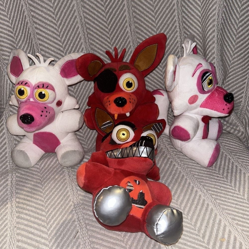 Five Nights At Freddy's Plush Lot Of Four Foxes Funko FNAF