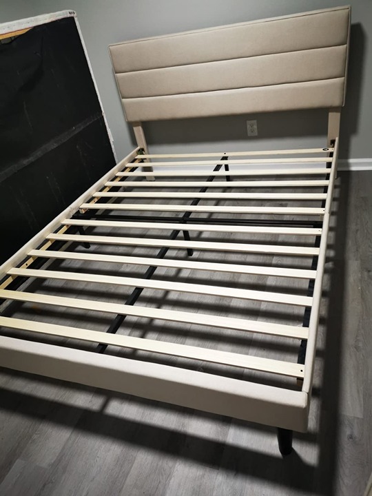NEW Modern Horizontal Panel Upholstered Low Profile Bed Platform