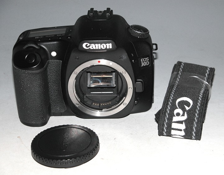 Canon EOS 30D 8.2MP Digital SLR Camera - Black (Body Only) #4726