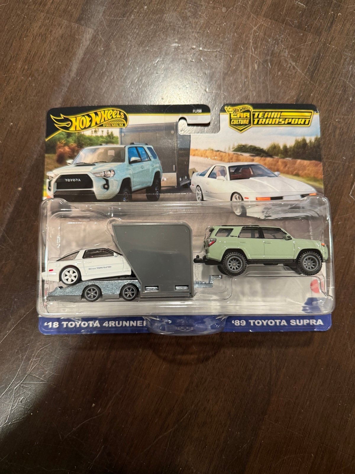 Hot Wheels Team Transport '18 Toyota 4Runner TRD Pro and '89 Toyota Supra