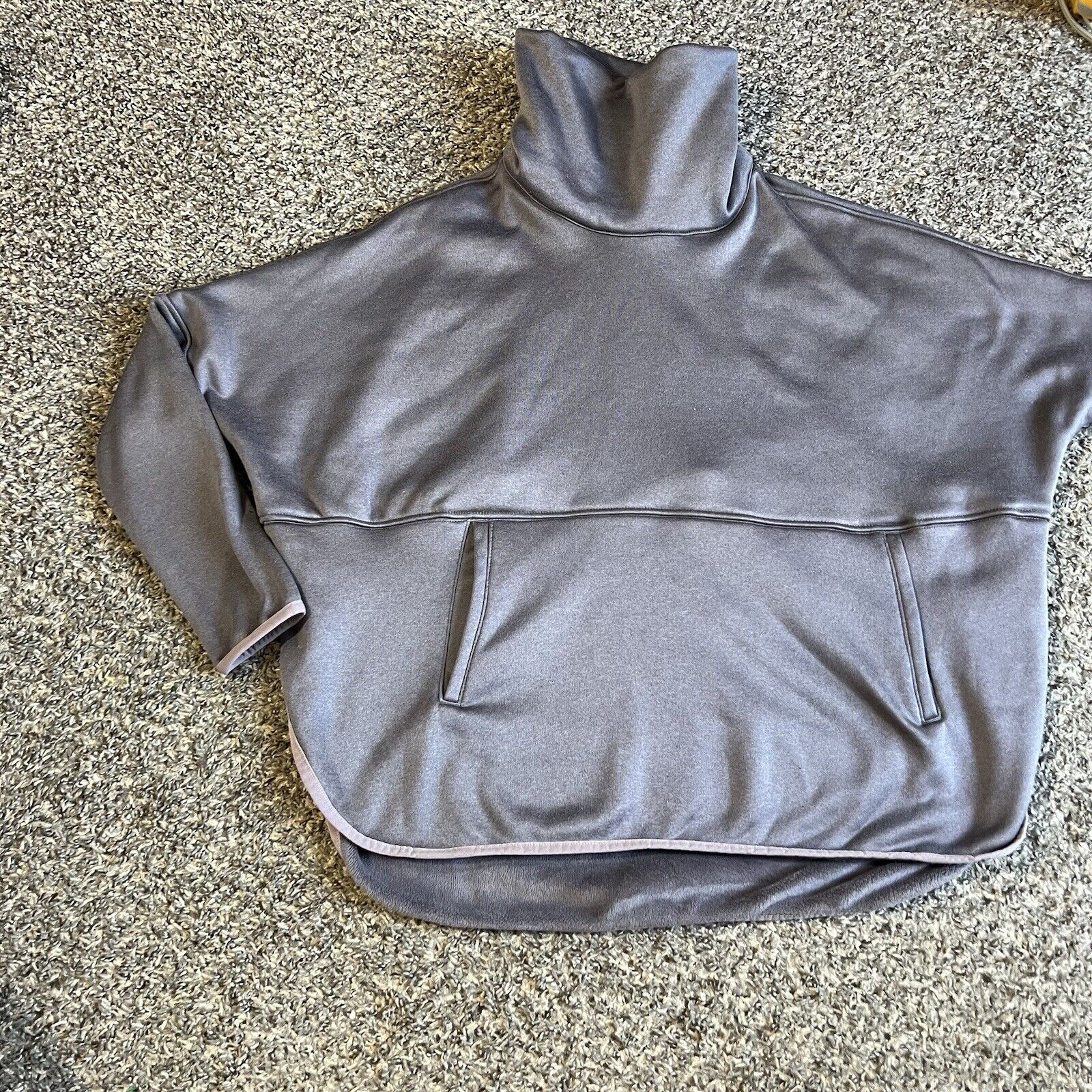 The North Face Womens Gray Oversized Cozy Slacker Pullover Poncho Size XS Pocket
