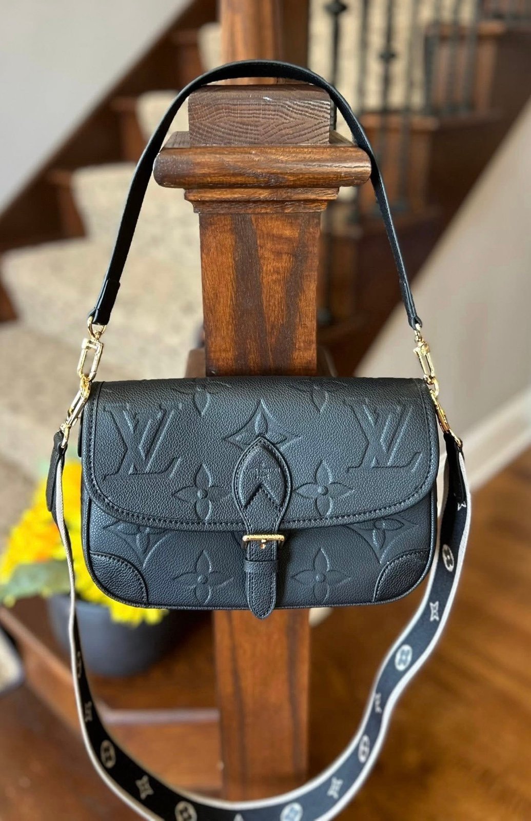 Women’s beautiful crossbody fashion Design