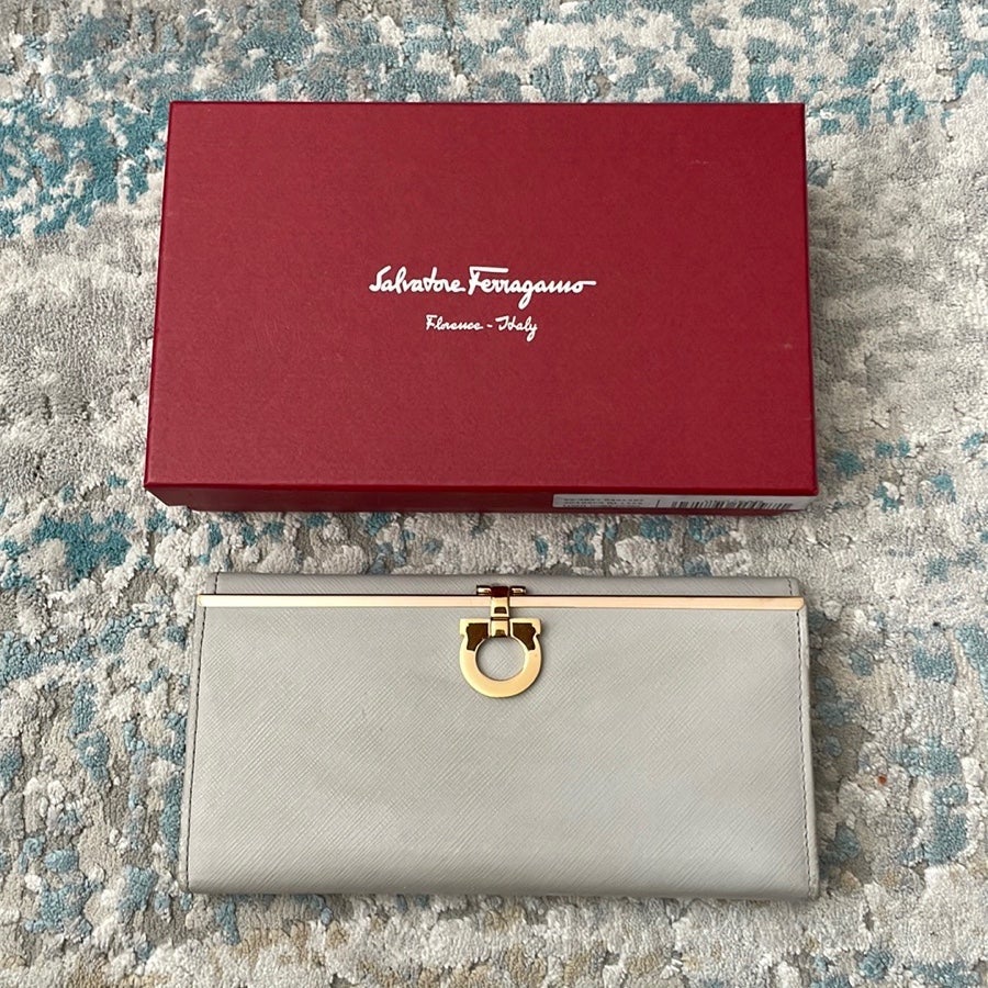 Used Authentic Salvatore Ferragamo Wallet in Light Grey Pebble Calf