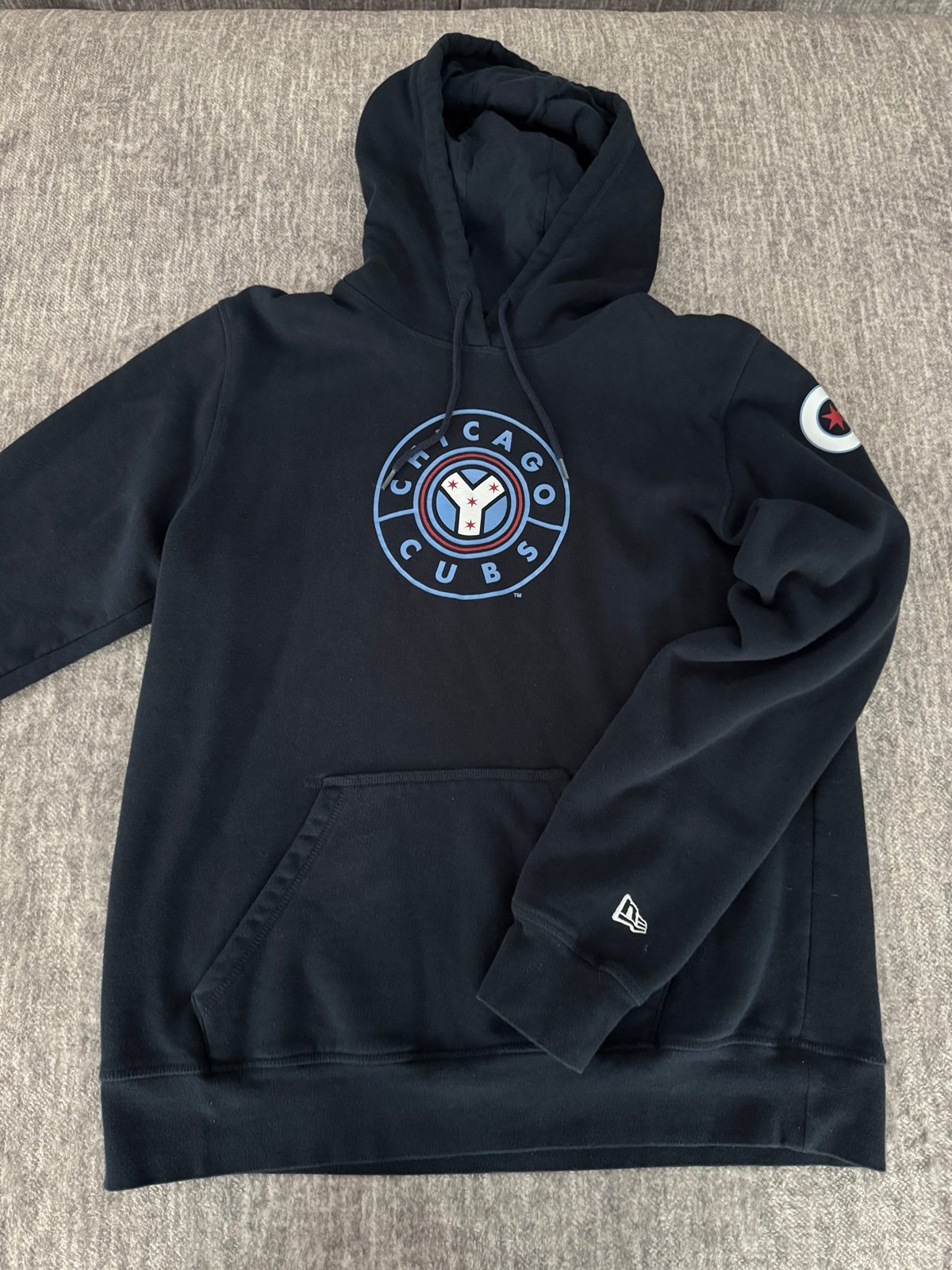 AUTHENTIC CHICAGO CUBS HOODIE