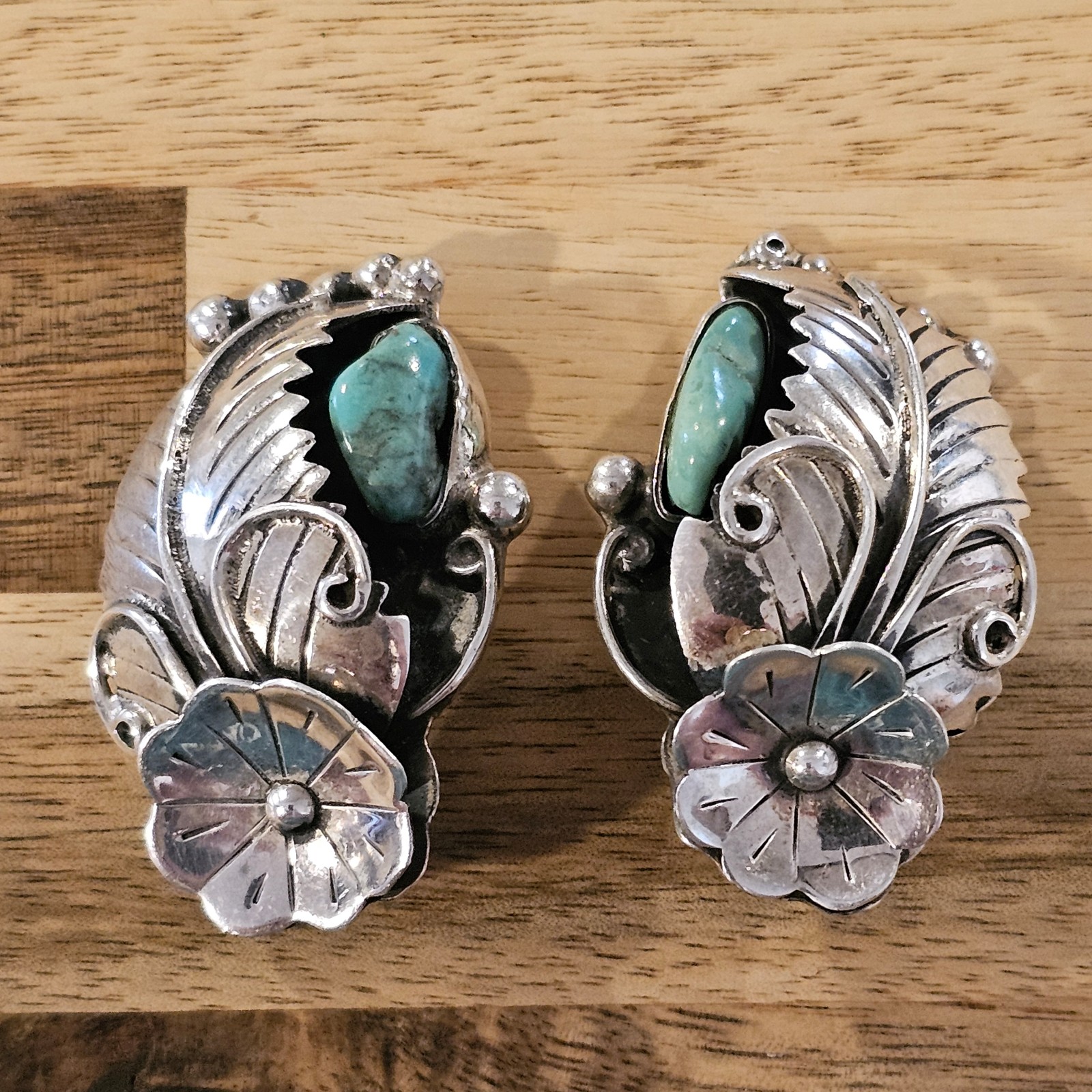 Vintage Sterling Mexico Sterling Turquoise Floral Large Clip-On Earrings