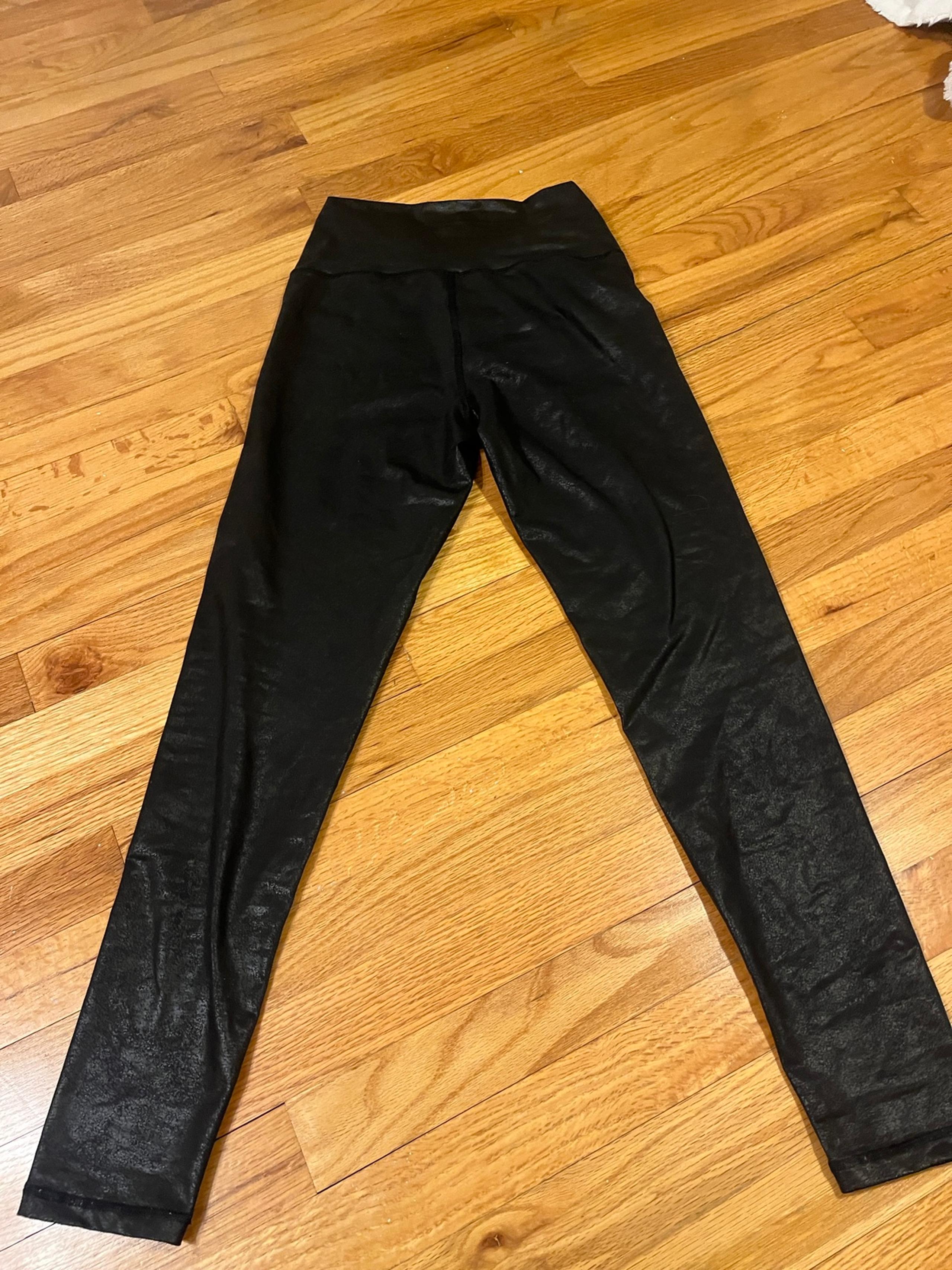 Aerie offline medium leggings with Shine