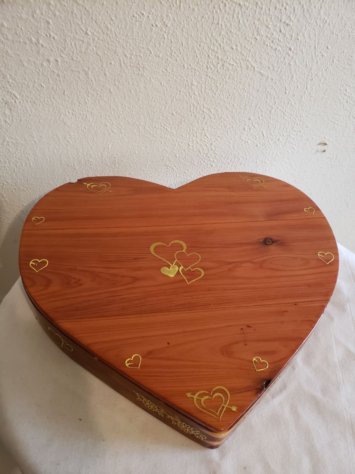 HANDCRAFTED JEWELRY BOX