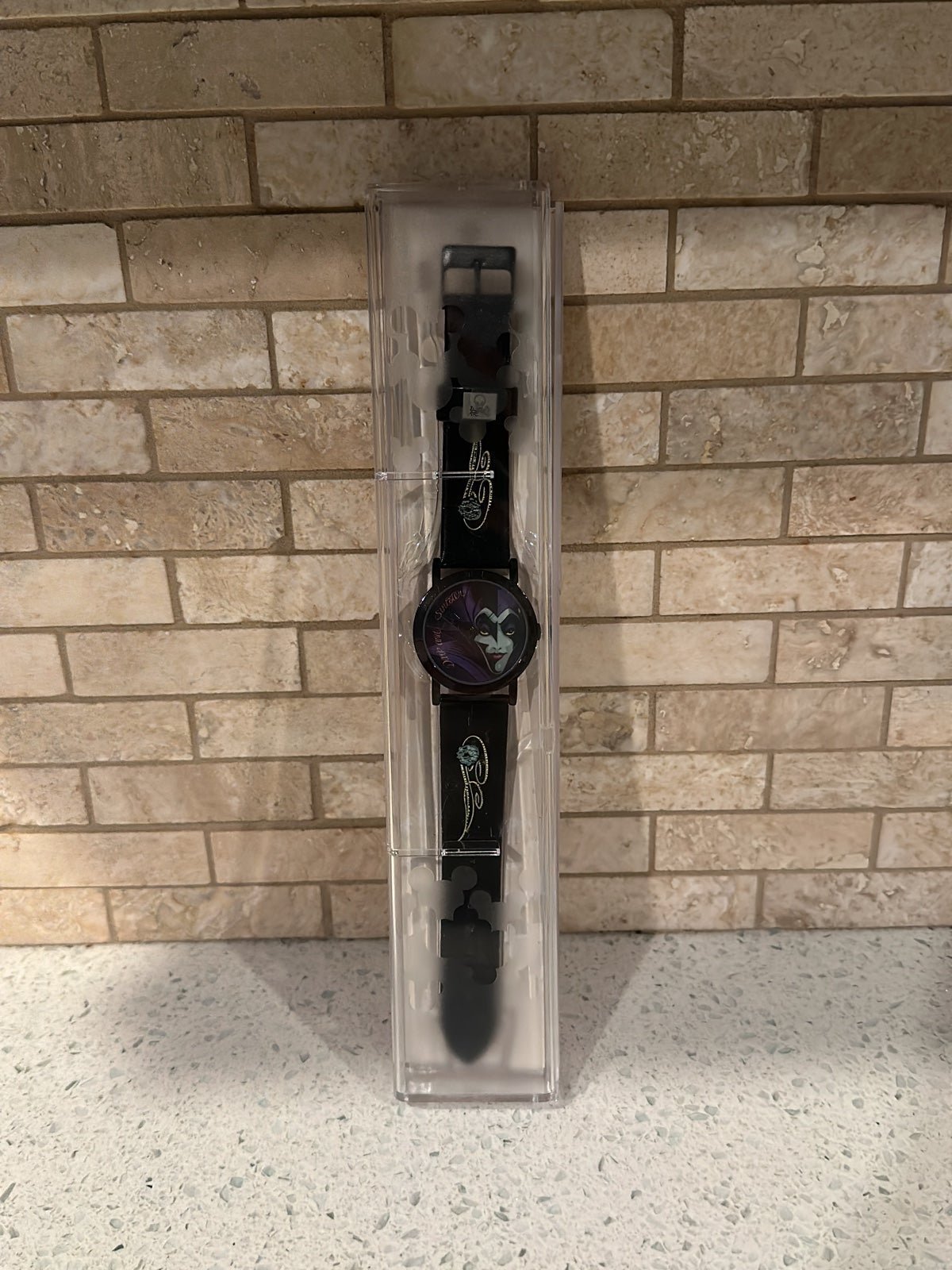 Rare maleificent Watch Disney Parks with case SB
