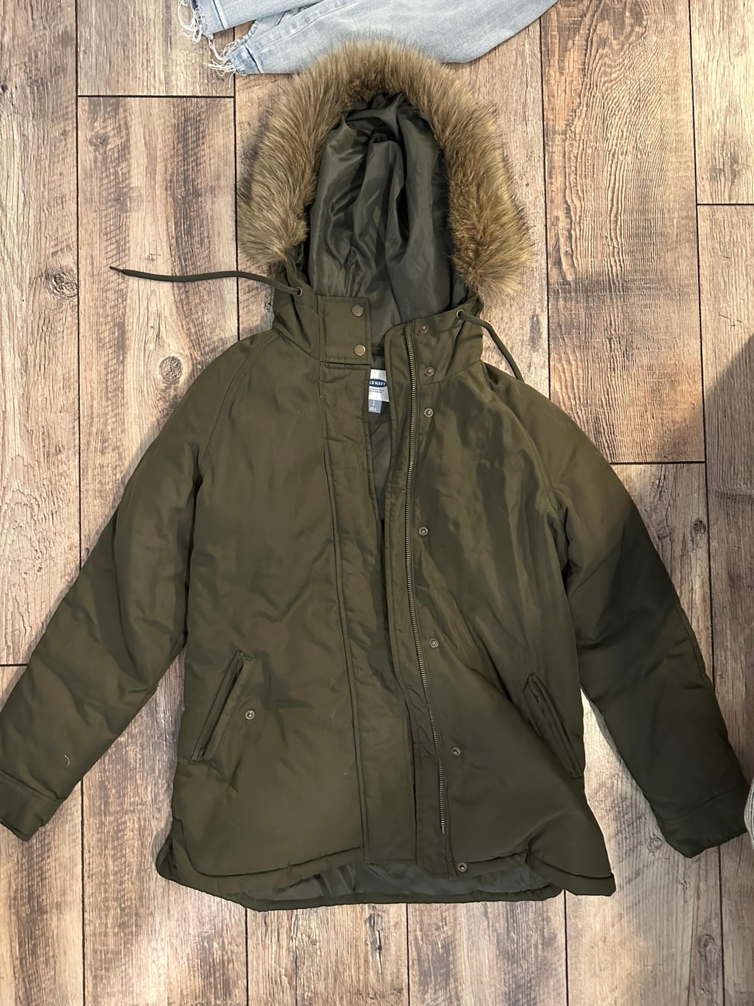 Old navy women’s coat SMALL