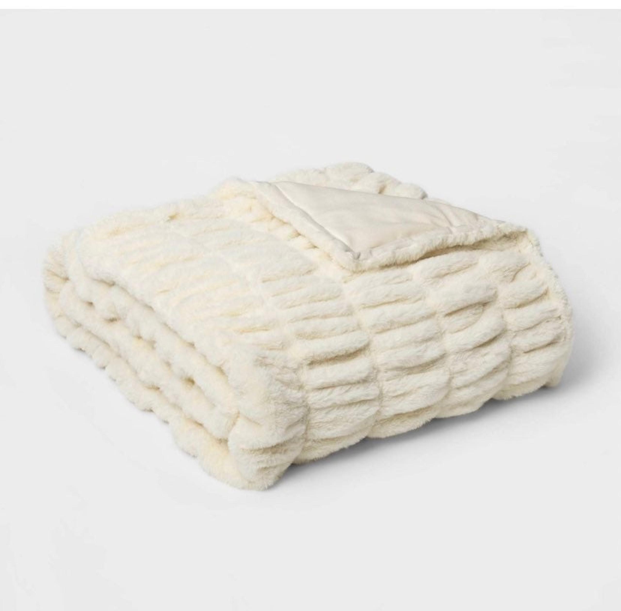 Threshold chunky knit throw blanket whit