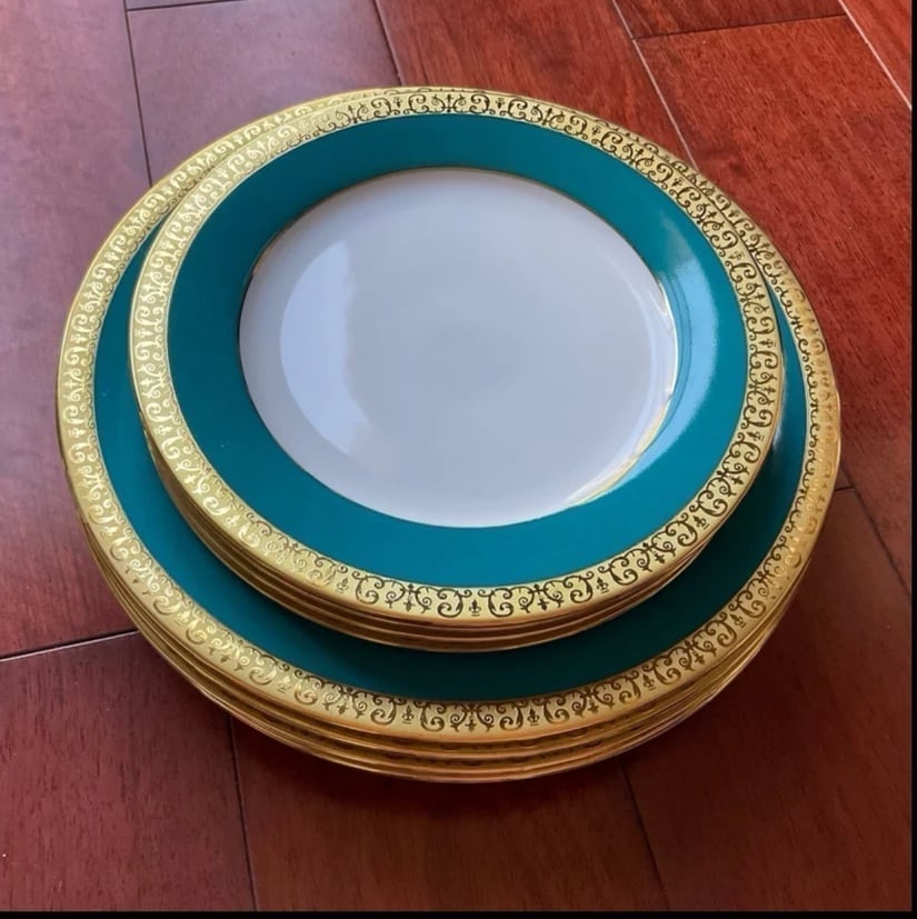 Fine China Set of 4 Dinner And Salad Plates