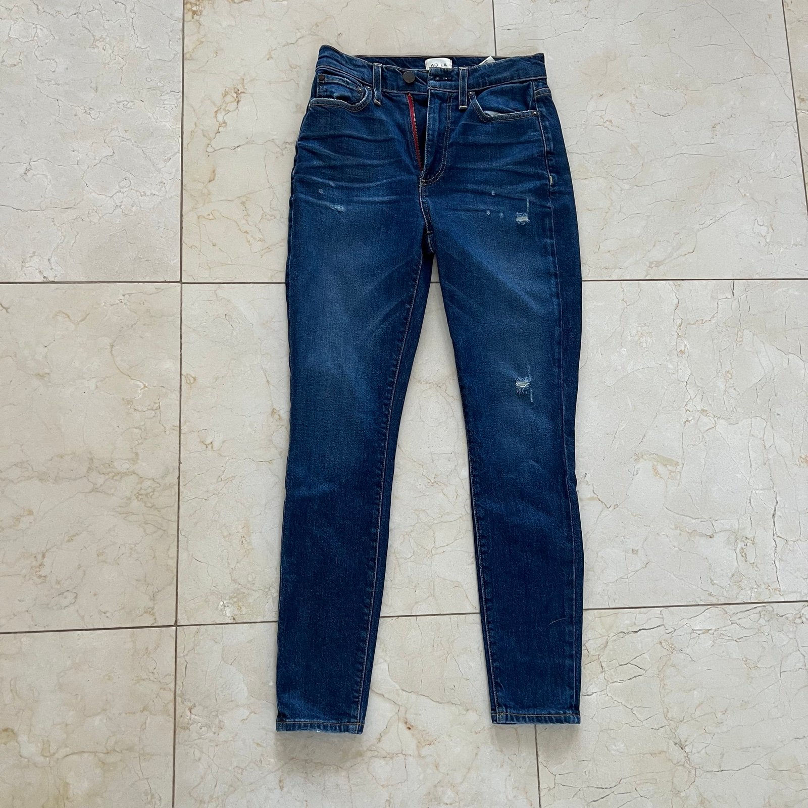 AO.LA NWOT Blue Skinny Jeans Distressed Sz 25