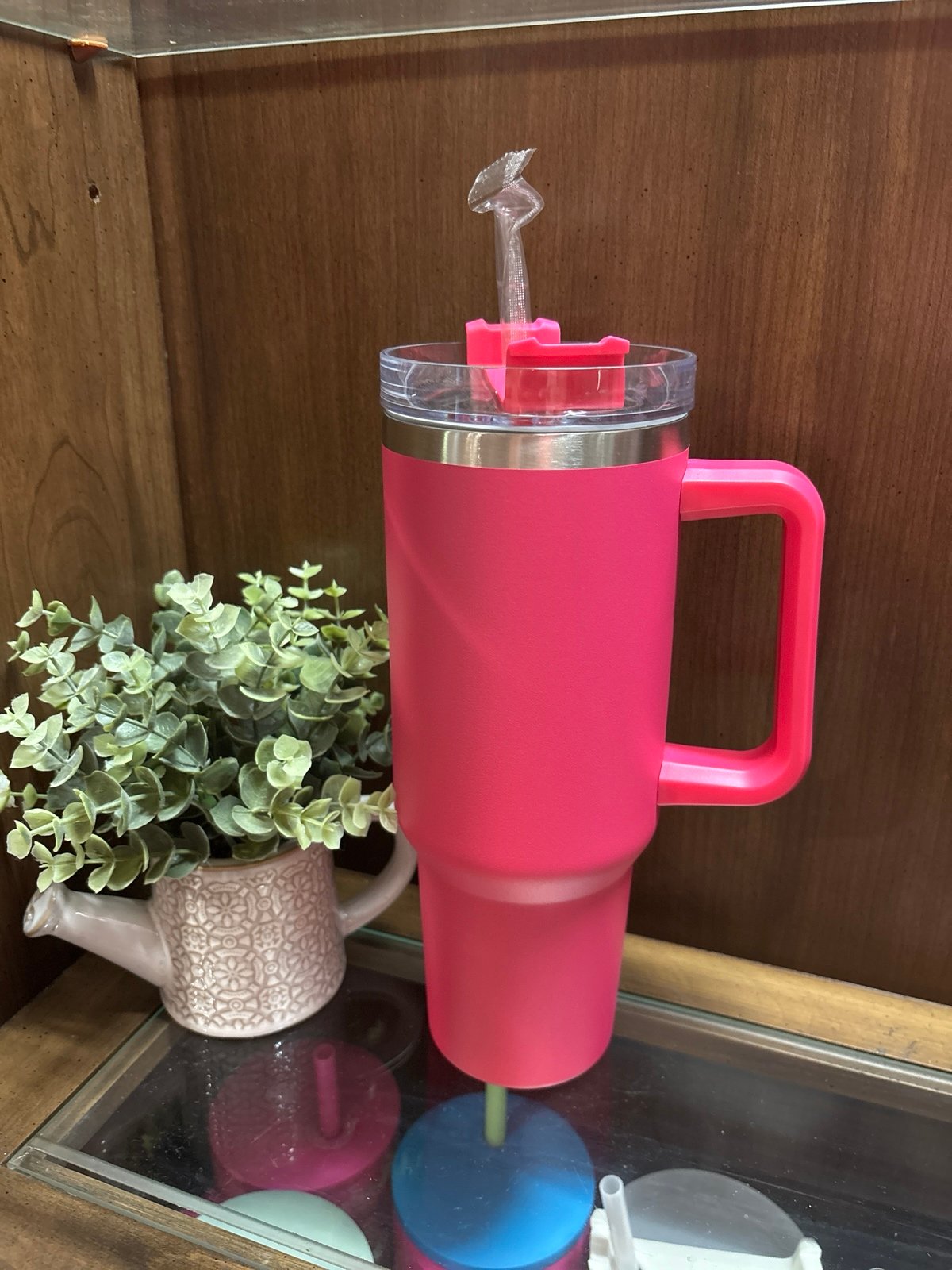Hot pink 40oz tumbler -no brand