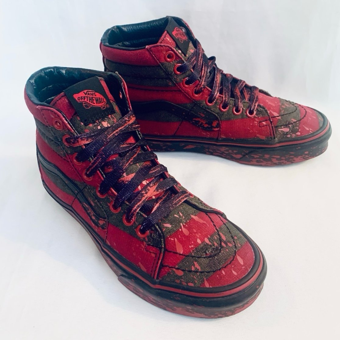 VANS x NIGHTMARE ON ELM STREET SK8 HI Sneakers