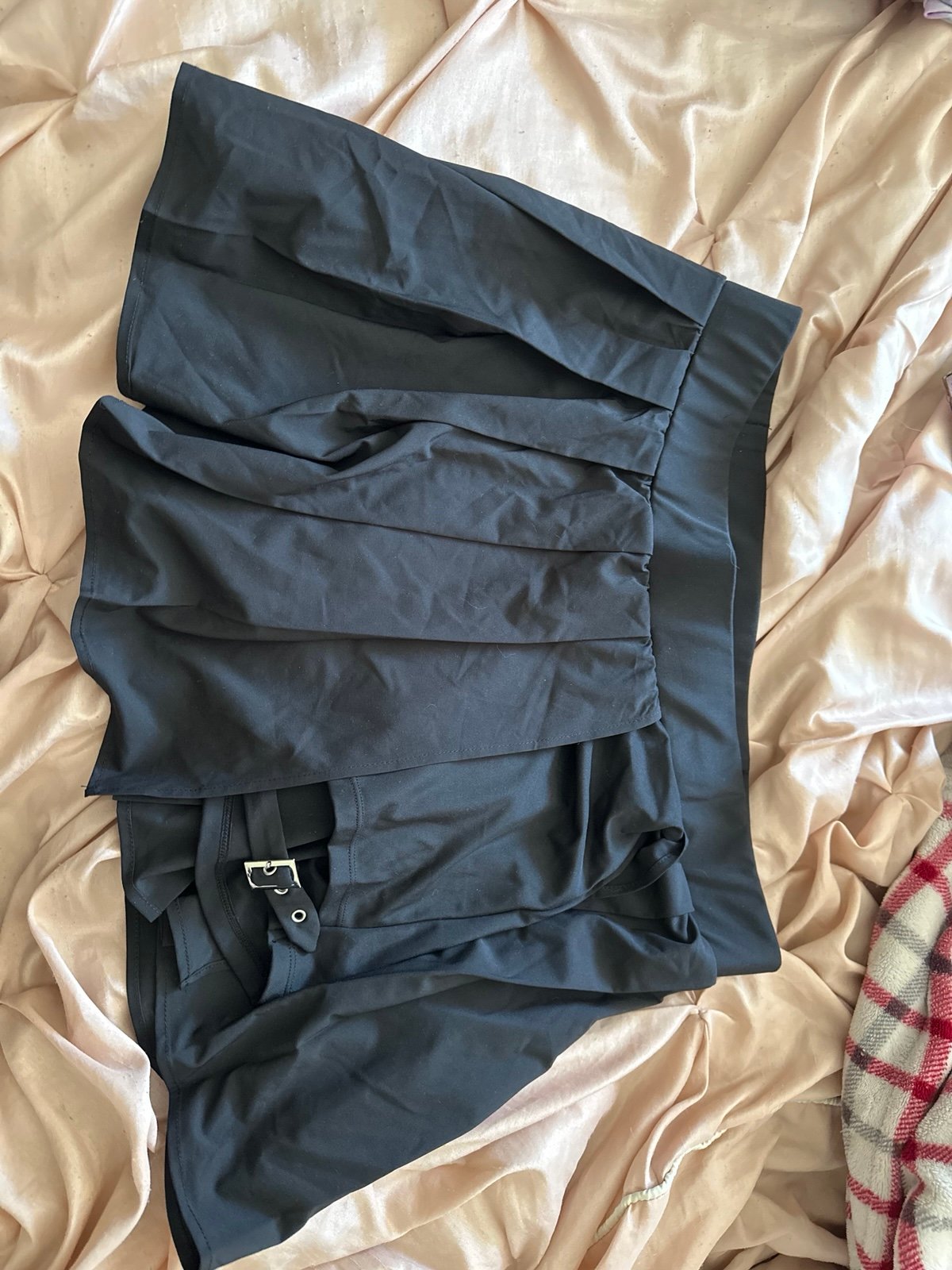 HALARA BUCKLE SKIRT NEW XL