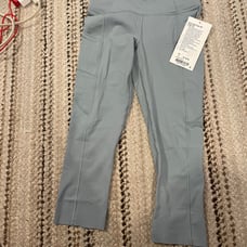 Lululemon fast and free crops