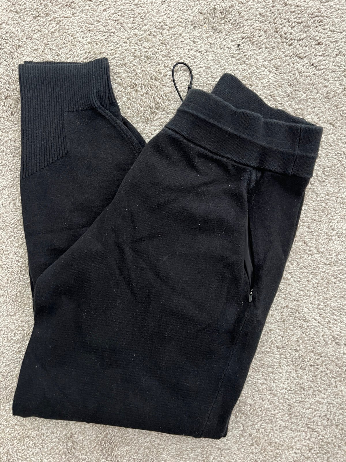 Lululemon size 6
