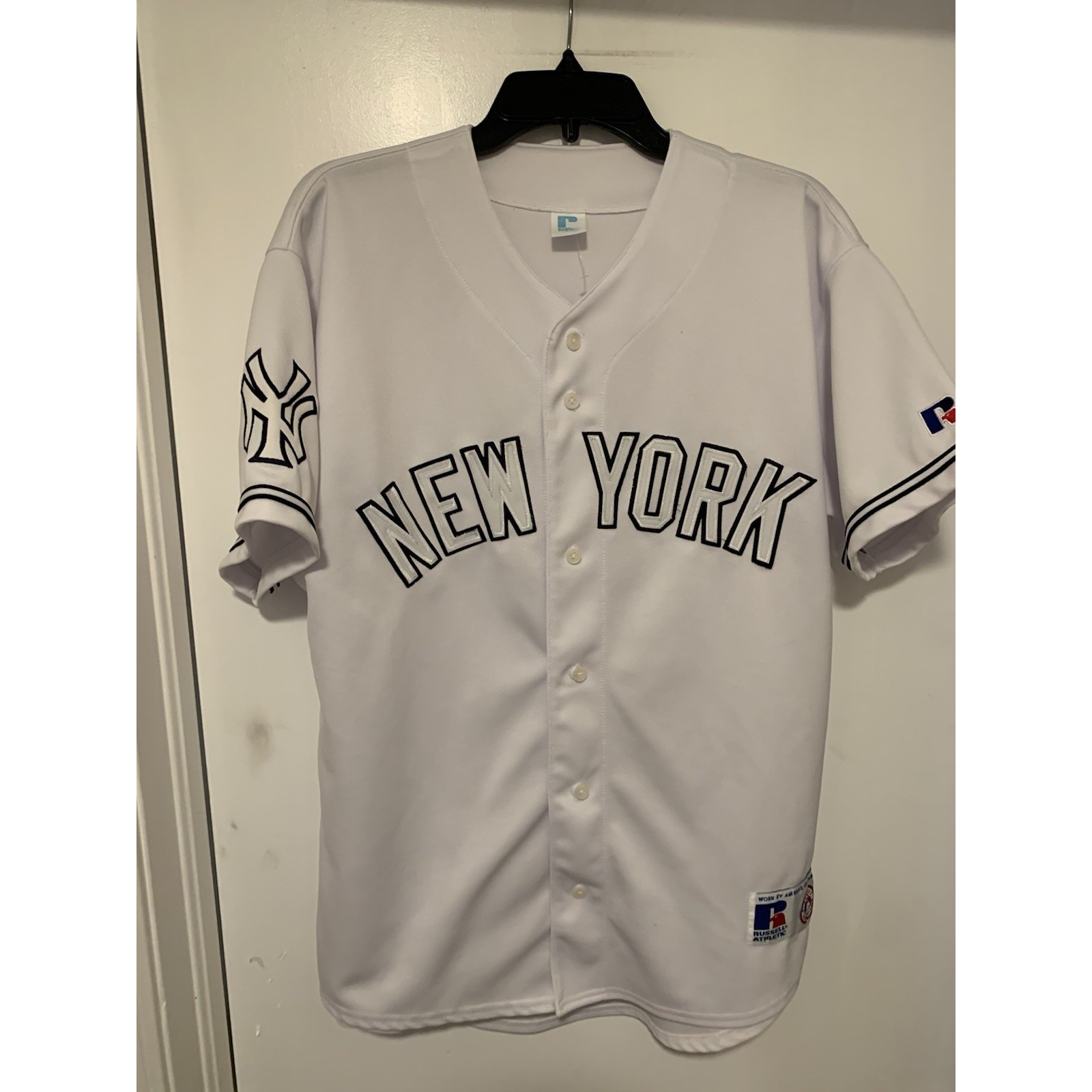 New York Yankees Russell Athletic MLB White Out Jersey Size Med Vintage