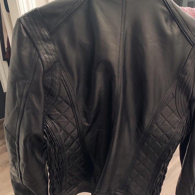 100% Authentic sheep leather top grain