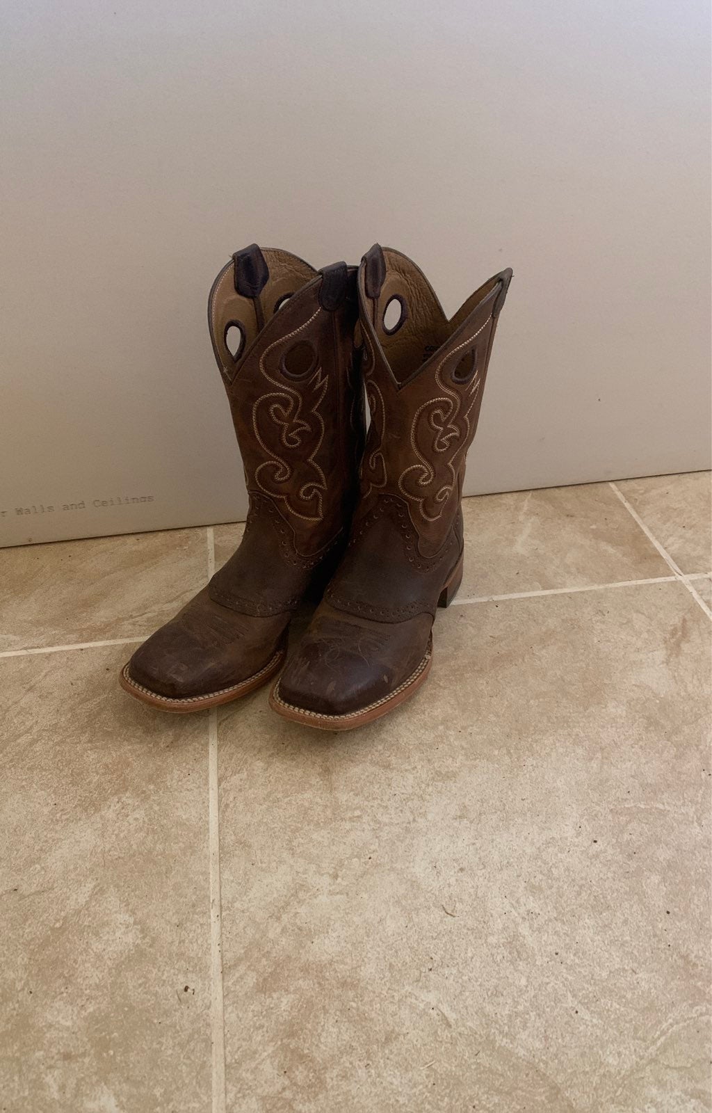 Cody James mens boots 8.5 D