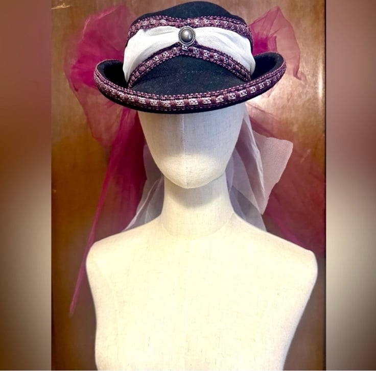 Ladies Civil War 1860s Hat Purple and White Lace Netting