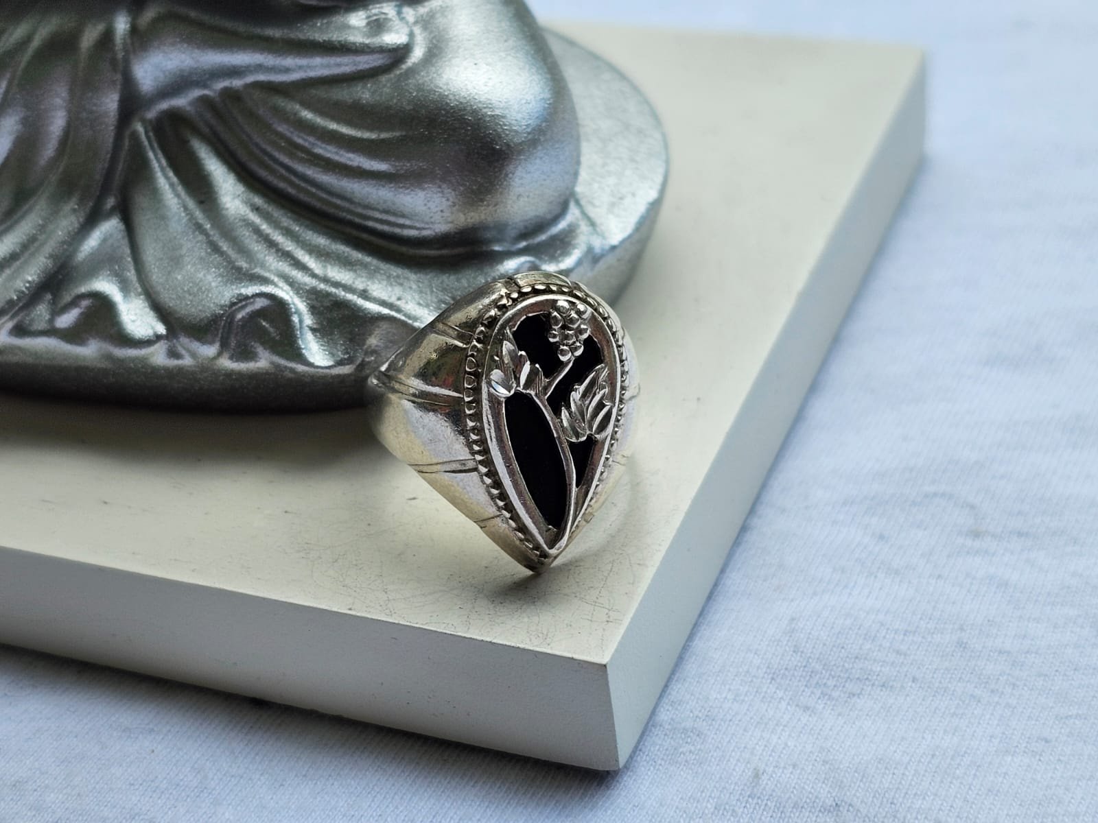 CAROLYN POLLACK STERLING SILVER AND BLACK ONYX GRAPE LEAVES RING SIZE 10