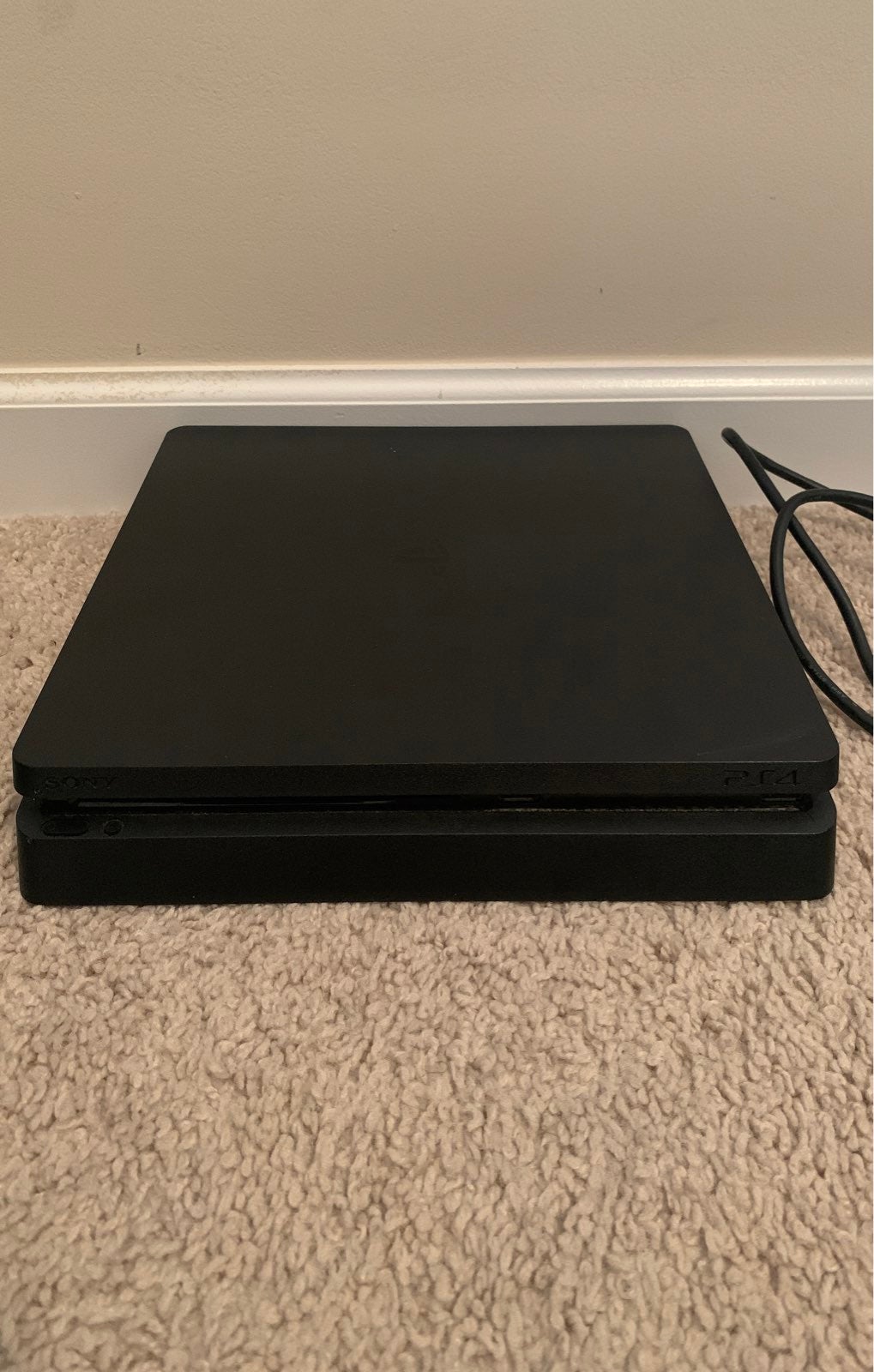 PlayStation 4 Slim