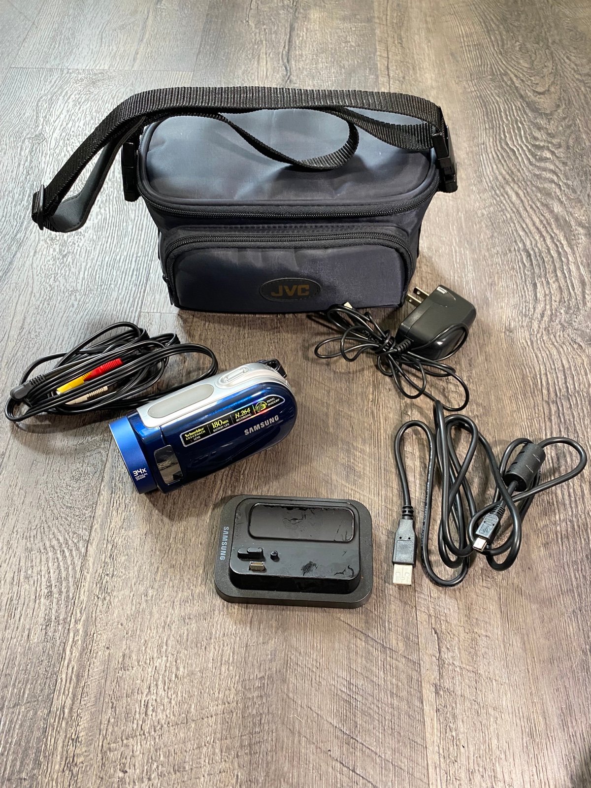 Samsung SC-MX20 Flash Memory Camcorder w/34x Optical Zoom