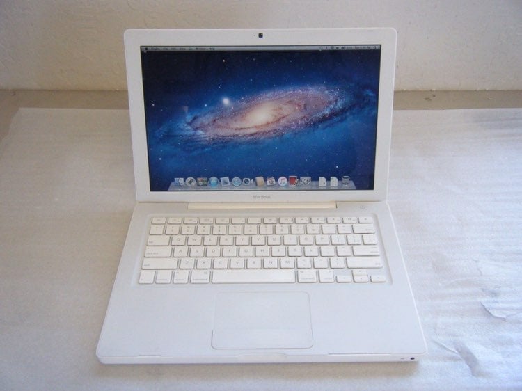 Lot of 3 Apple MacBook 13 Laptops - BUNDLE DEAL