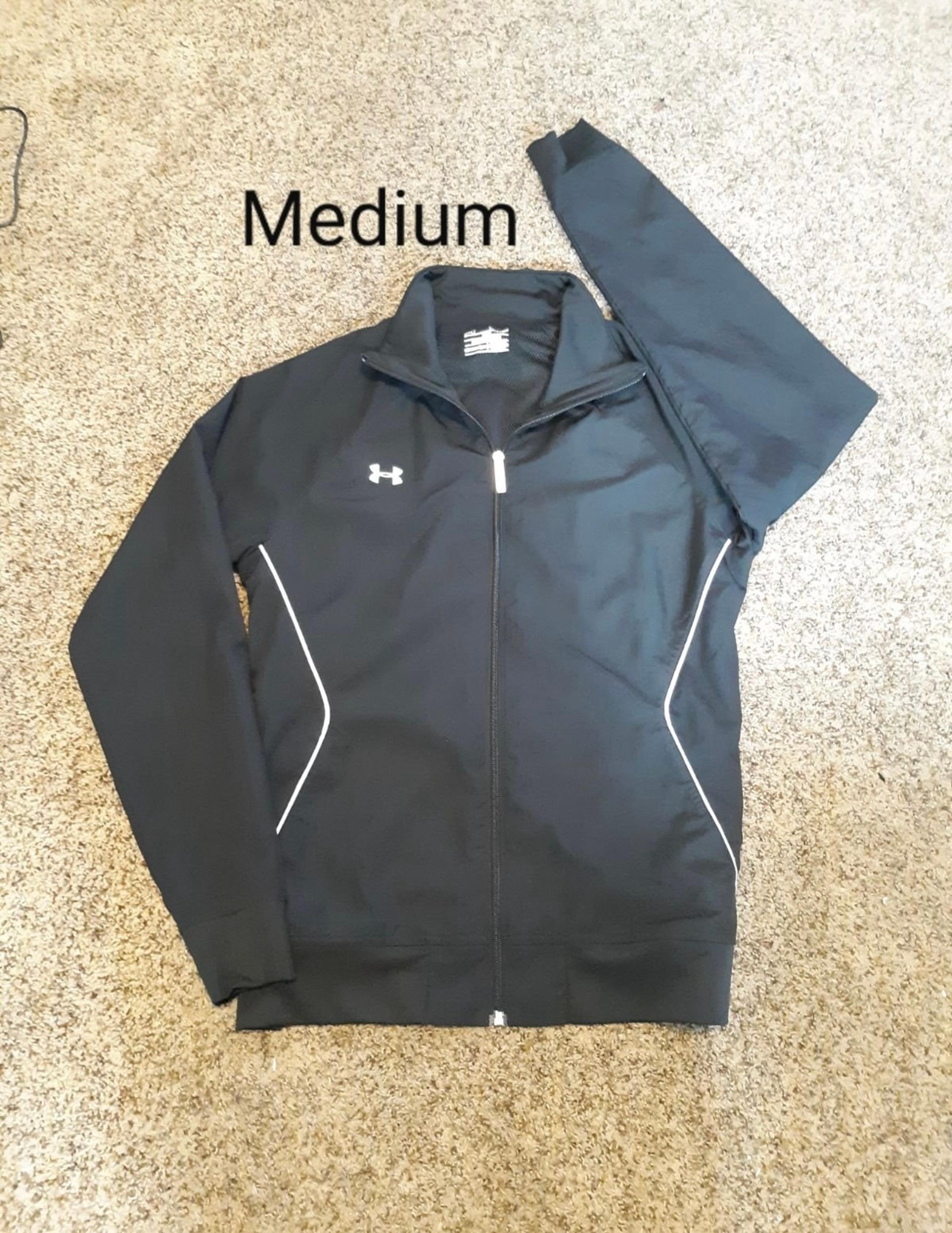 Under Armour Loose Filling Jacket Windbreaker Women’s Medium