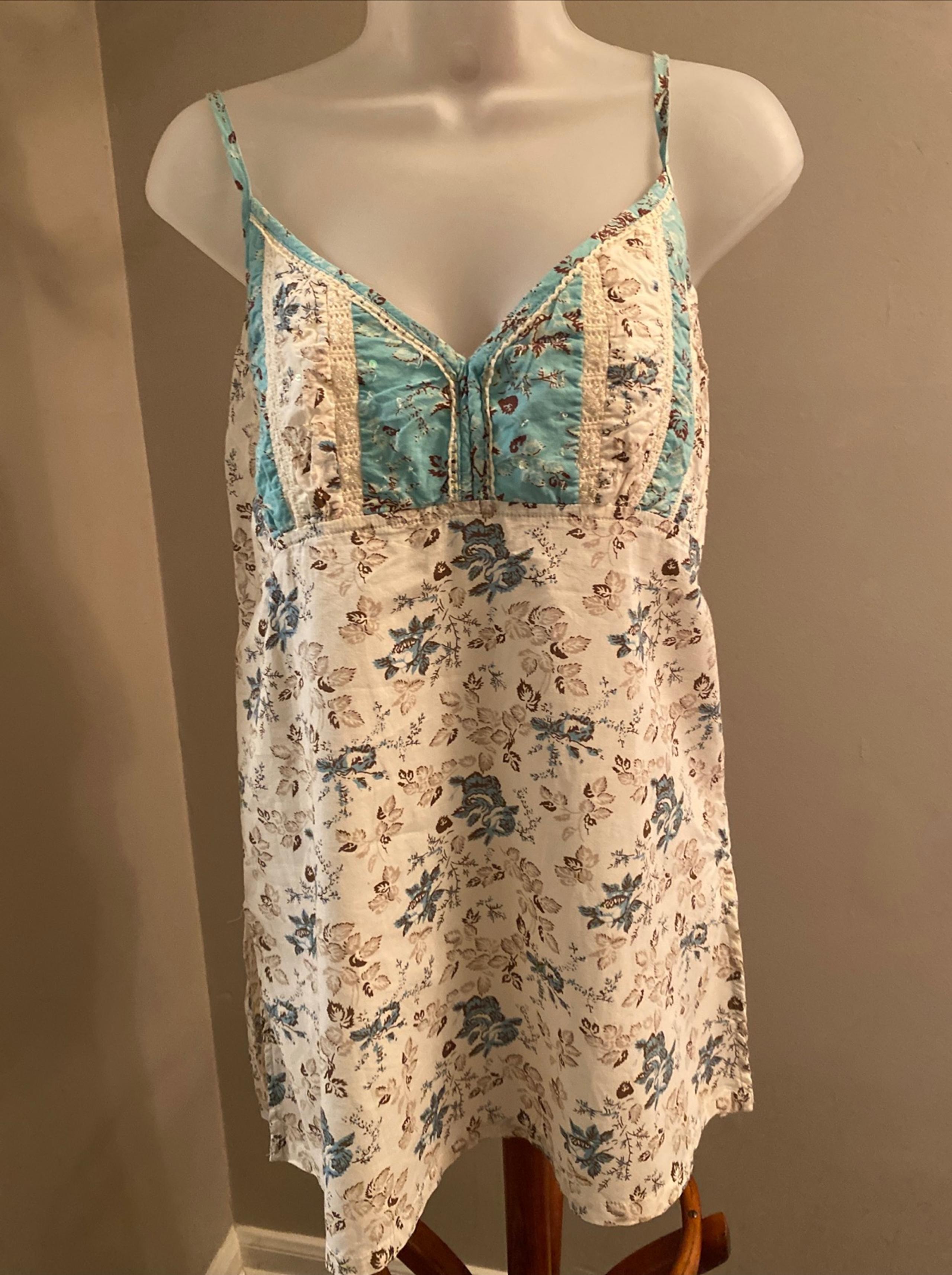 CATO Women’s Camisole Top Elastic Back Sequins Lace Straps SZ M
