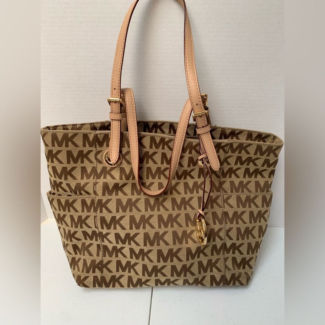 Michael Kors Beige/Brown Signature Tote Purse
