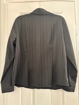 Item photo preview #4