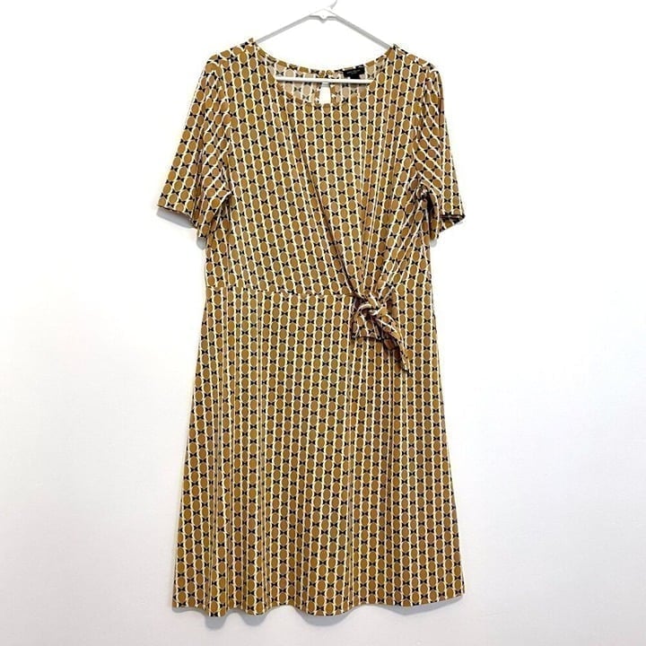 ANN TAYLOR Factory Faux Wrap Dress Mustard Navy Geometric Side Tie Fit & Flare L