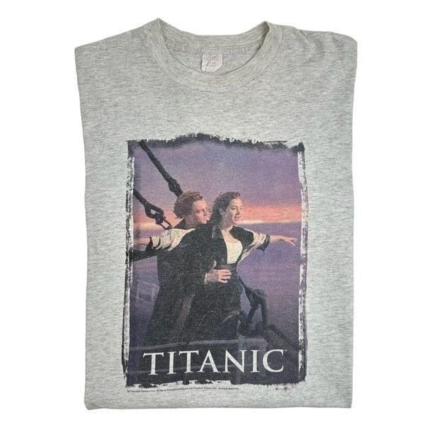 Titanic T-Shirt Movie Tee Leonardo DiCaprio Vintage 1998 Official Merch 23 X 33