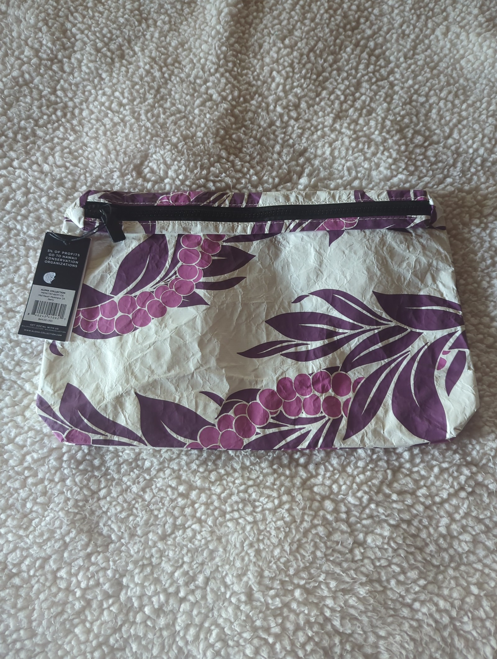 ALOHA Collection Mid Pouch Kaua'i Mokihana LE NWT