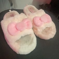 Hello Kitty Bow Slippers