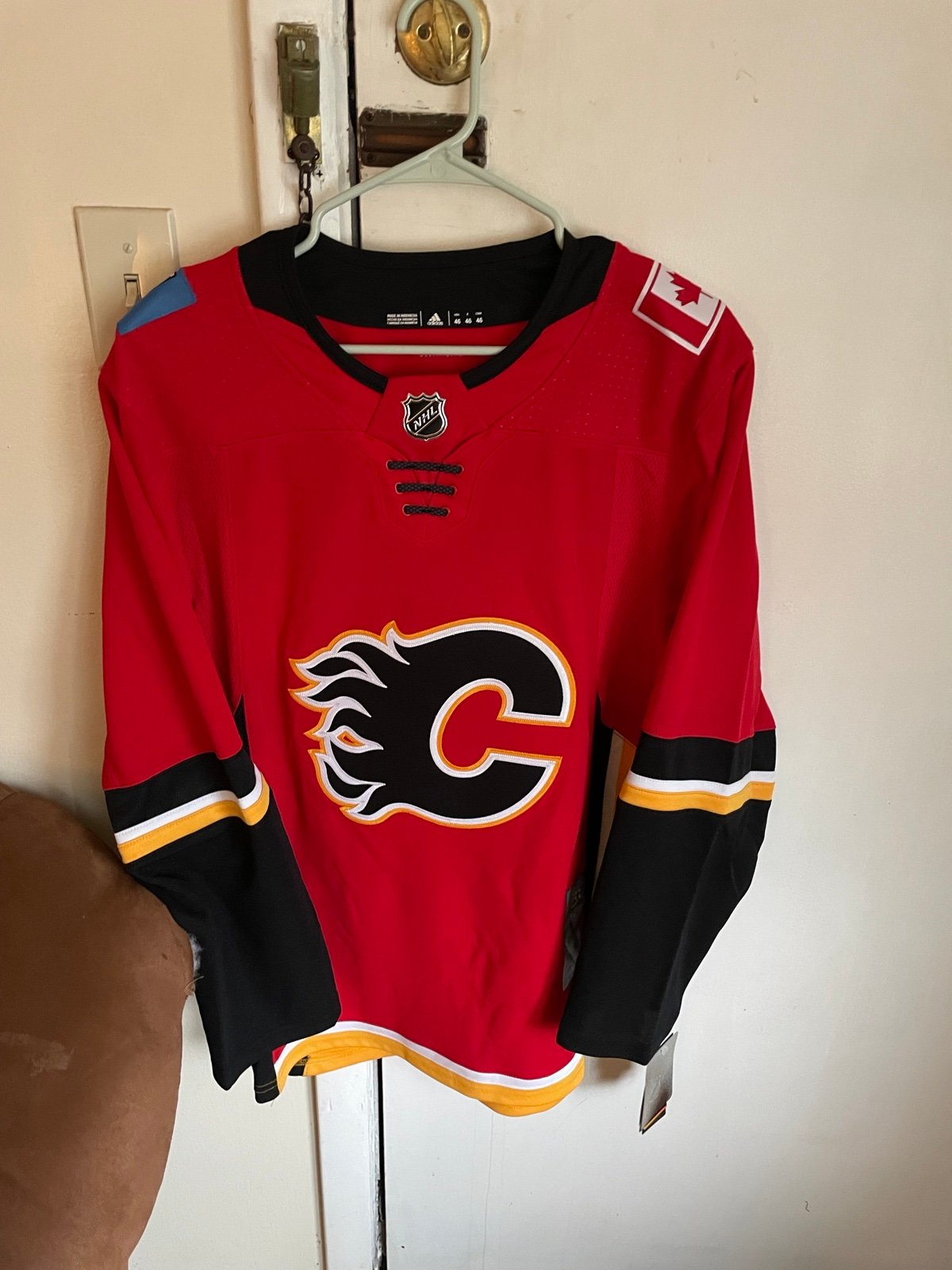 Calgary Flames Adidas men’s NHL jersey 46