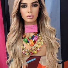 Wowfactor celebrity Ash blonde wavy lace front h.d brown root wig