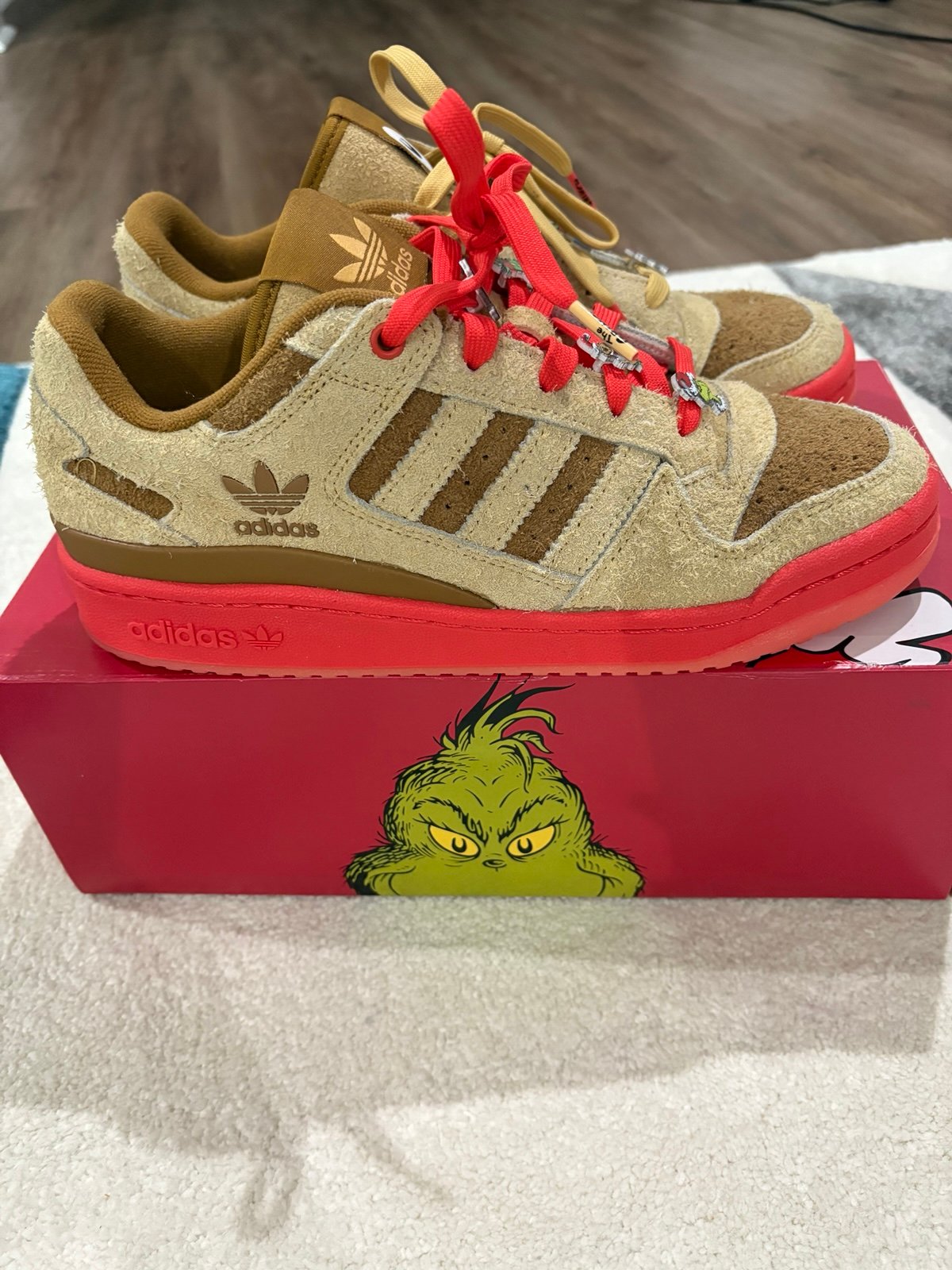 Adidas Forum Low - The Grinch Max GS / Size 7Y / 8.5W