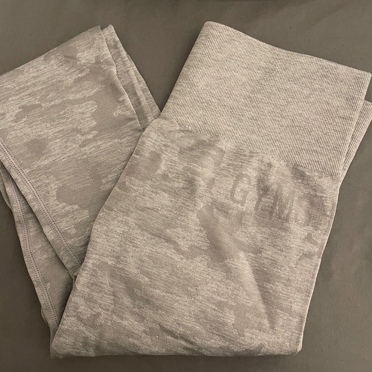 save up to 50% Gymshark Camo Seamless Leggings Gray Women save up to 50% Gymshark Camo Seamless Leggings Gray Women