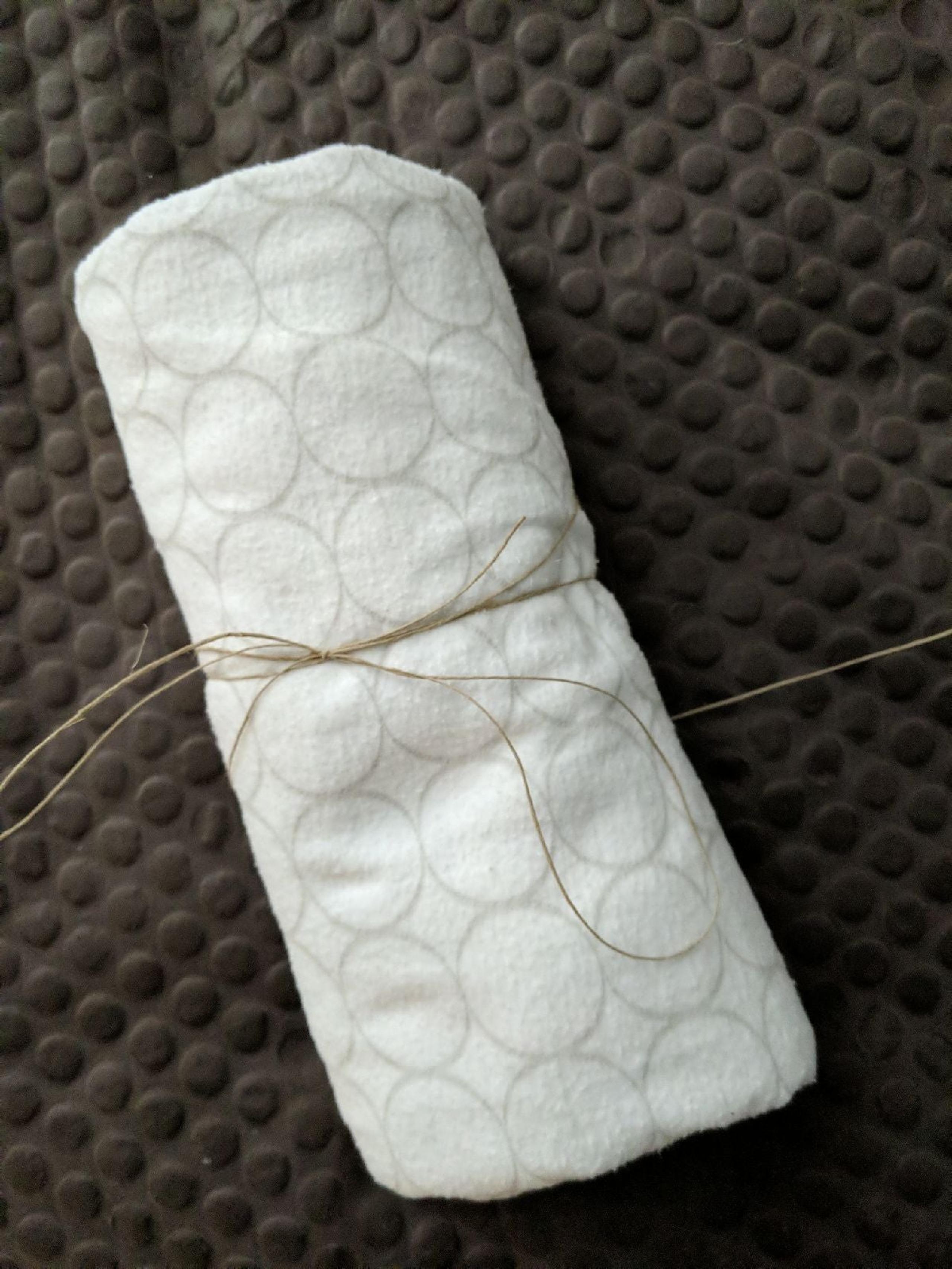 Fleece baby swaddle: 100% cotton