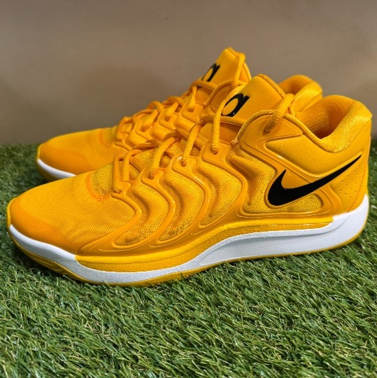 Nike Air KD 17 TB Promo Basketball Shoe University Gold Men Sz 11 HJ7387-701 NEW